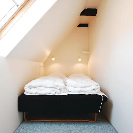 Four-bedroom Holiday In Tranekar Hébergement de vacances *