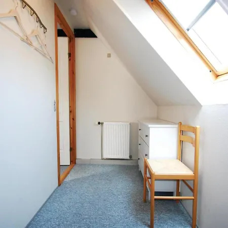 Four-bedroom Holiday In Tranekar Hébergement de vacances *